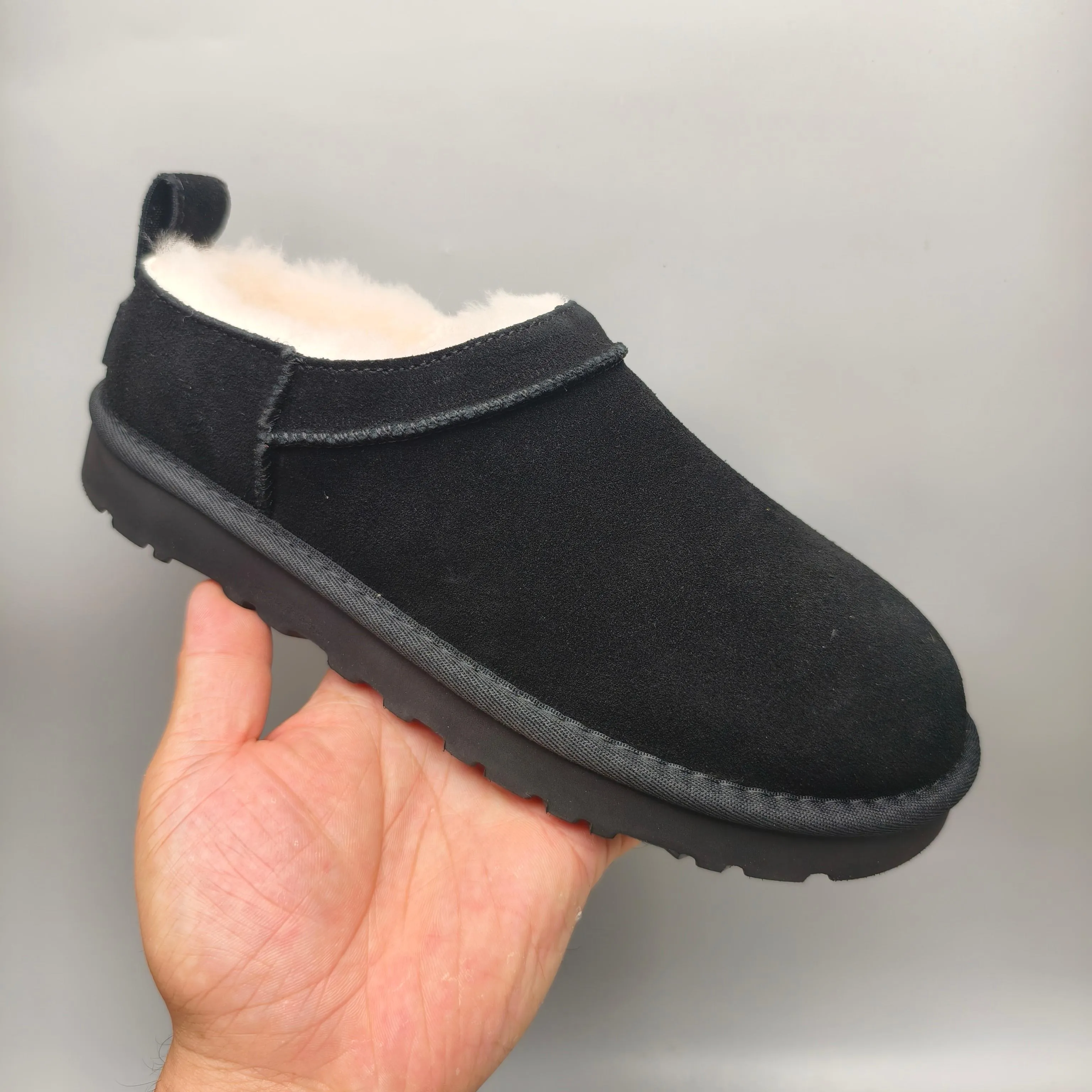 💰420 UGG sheepskin all-in-one snow boots 3891 one-legged classic women's shoes. Color: maroon, black, sand, twilight pink, chocolate. Matching sizes: 35-41